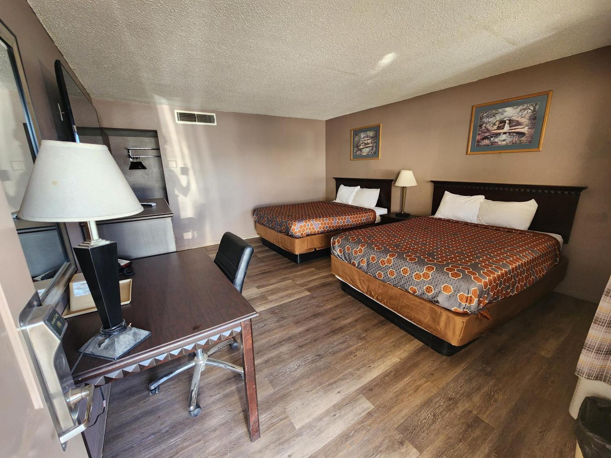 Satellite Inn Alamogordo Exterior photo